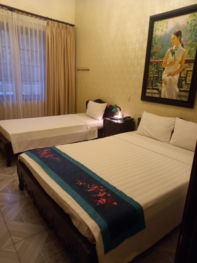 Lucky Central Hotel & Travel Hanoi Exteriör bild