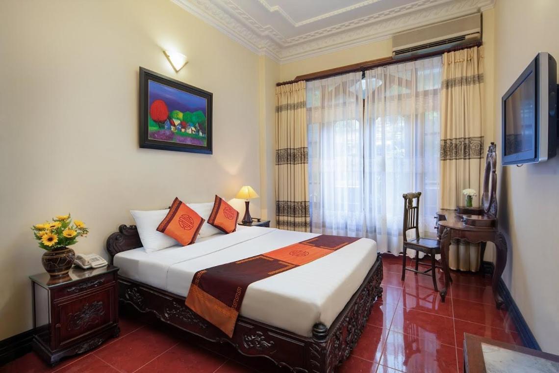 Lucky Central Hotel & Travel Hanoi Exteriör bild